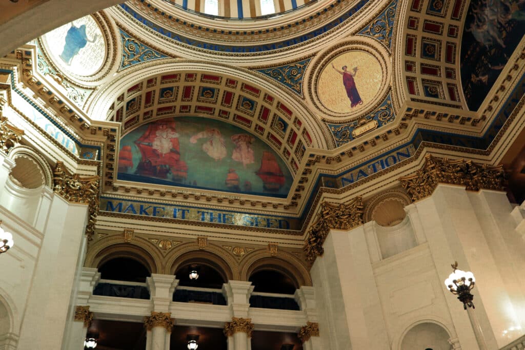 PA state capitol rotunda